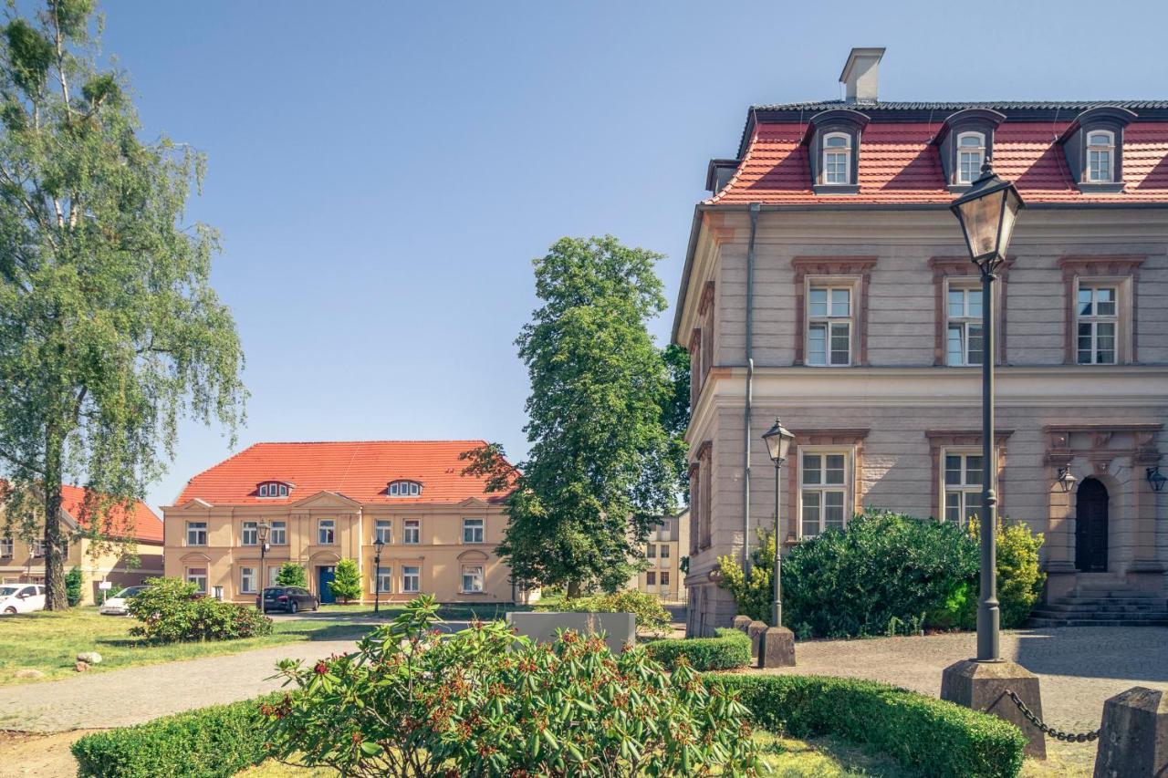Hotel Schloss Neustadt-Glewe Exterior foto